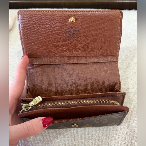 Louis Vuitton wallet - Picture 2 of 5